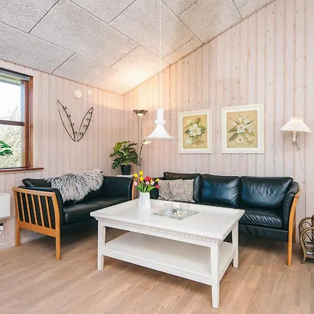4 Star In 別荘 Ulfborg